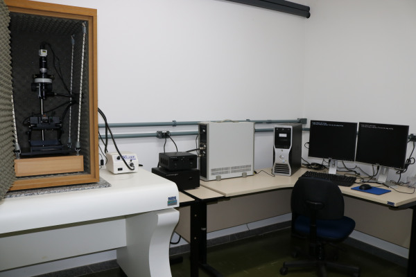 Microscópio de Força Atômica (AFM_STM), Agilent Technologies 5500.JPG